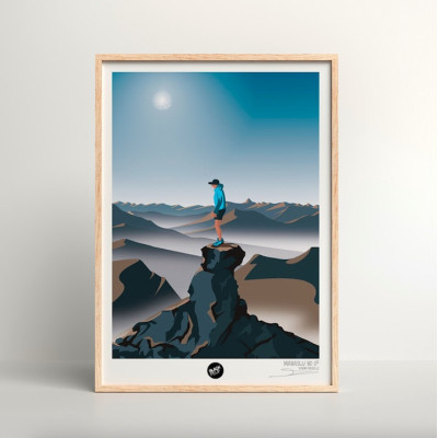 Poster da parete di un alpinista sulla vetta del Manaslu nei toni del marrone e del blu, per decorazione Poster da parete di un alpinista sulla vetta del Manaslu nei toni del marrone e del blu, per decorazione