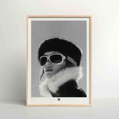 Black and white poster, minimalist photography, design wall decoration of a chic skier for modern interiors - Diapow Black and white poster, minimalist photography, design wall decoration of a chic skier for modern interiors - Diapow