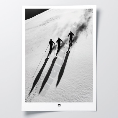 Schwarz-Weiß-Foto einer gemeinsamen Skiabfahrt. Design-Wandposter von Skifahren für moderne Innendekoration. Schwarz-Weiß-Foto einer gemeinsamen Skiabfahrt. Design-Wandposter von Skifahren für moderne Innendekoration.