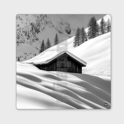 Tableau noir et blanc, photographie d’un refuge perdu dans la montagne enneigée, pour décoration design et moderne. Tableau noir et blanc, photographie d’un refuge perdu dans la montagne enneigée, pour décoration design et moderne.