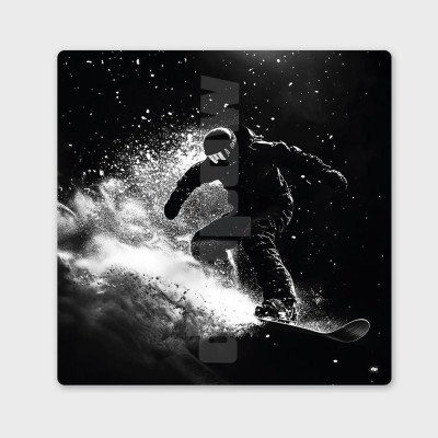 Photo noir et blanc d'un snowboardeur dans la poudreuse. Tableau murale design de snow pour décoration intérieure moderne. Photo noir et blanc d'un snowboardeur dans la poudreuse. Tableau murale design de snow pour décoration intérieure moderne.