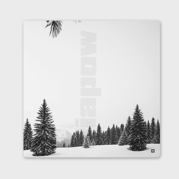 Photo noir et blanc d’un parapente dans les airs au-dessus des montagnes. Tableau murale design pour décoration moderne.