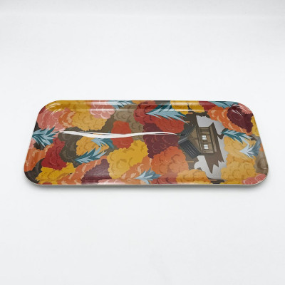 Blackpeuf wooden kitchen tray with colourful illustration of a chalet in the middle of the woods. Blackpeuf wooden kitchen tray with colourful illustration of a chalet in the middle of the woods.