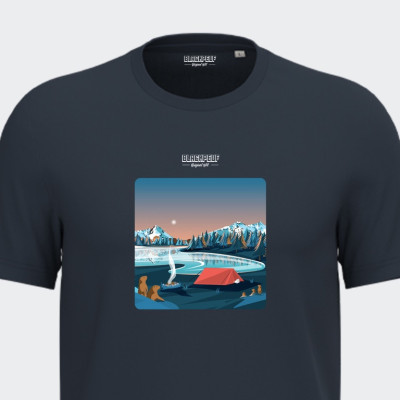 Blackpeuf navy blue unisex T-shirt in organic cotton – Illustration of a mountain marmot camp at night Blackpeuf navy blue unisex T-shirt in organic cotton – Illustration of a mountain marmot camp at night