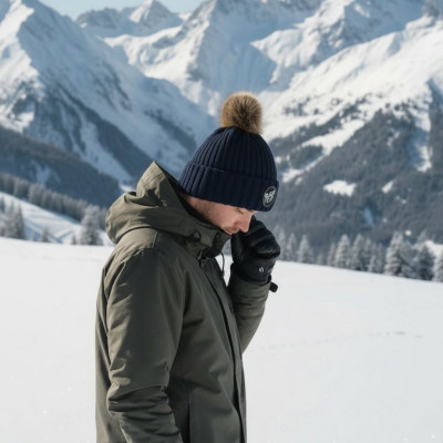 Navy blue mountain bobble hat – Winter ski hat | Blackpeuf