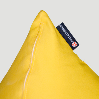 Coussin Yellow Mountain BLACKPEUF