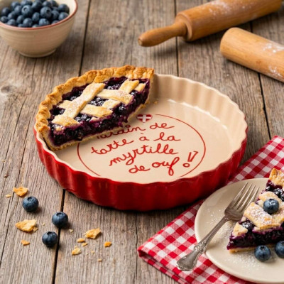 Plat à tarte Savoyard en céramique rouge décoré en France