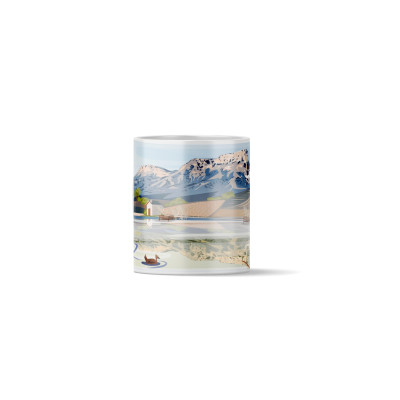 Tazza da caffè con un’illustrazione che raffigura il lago di Saint-André davanti al monte Granier.