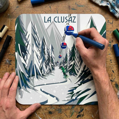 Quadro quadrato che raffigura una discesa sugli sci sotto le cabinovie, personalizzato con il nome di una stazione.
