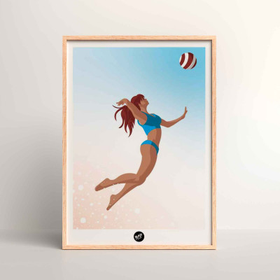 Affiche murale beach volley fille qui saute en maillot de bain bleu, smashe le ballon sur fond bleu et beige pour la décoration. Affiche murale beach volley fille qui saute en maillot de bain bleu, smashe le ballon sur fond bleu et beige pour la décoration.